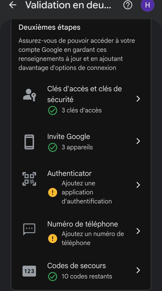 Écran Validation en deux étapes d’un compte Google : 3 clés d’accès, invite Google sur 3 appareils, 10 codes de secours